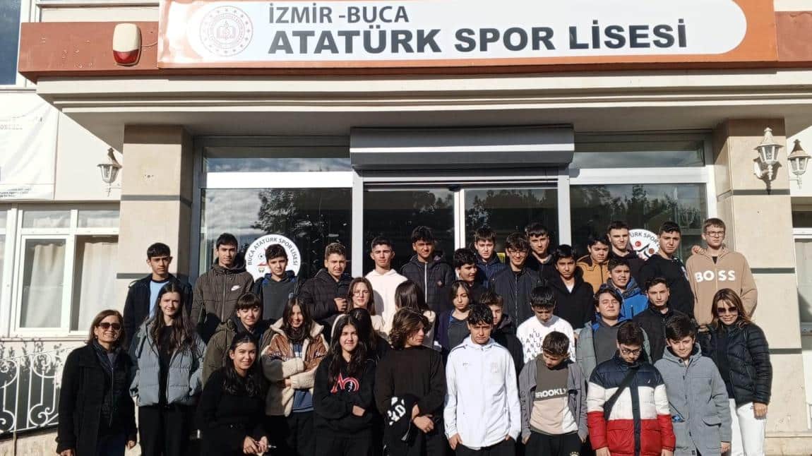 Rehberlik Servisimiz 8. Sınıf Öğrencilerimizi Buca Atatürk Spor Lisesine Götürdü.
