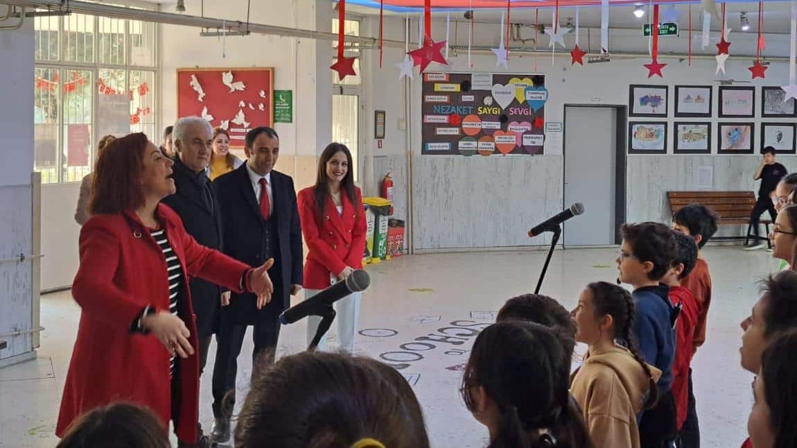 Atatürk Ortaokulu olarak karne haftasına yayılan etkinliklerimiz öğretmen ve öğrencilerimiz katılımıyla coşkulu bir şekilde devam ediyor.