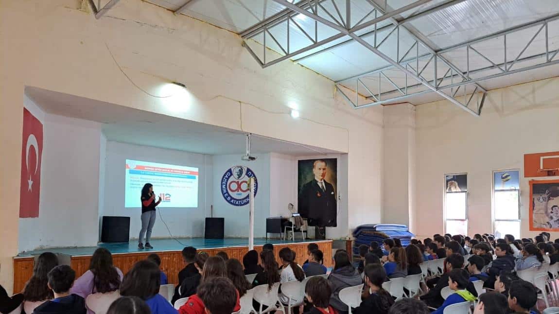 İzmir İl Milli Eğitim tarafından öğrencilerimize Temel İlk Yardım Semineri verildi.